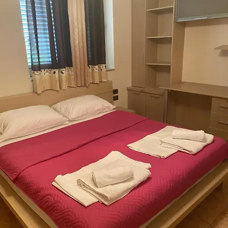 Dario House * Τίρανα
